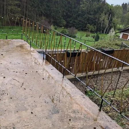 4 Persons In De Eifel