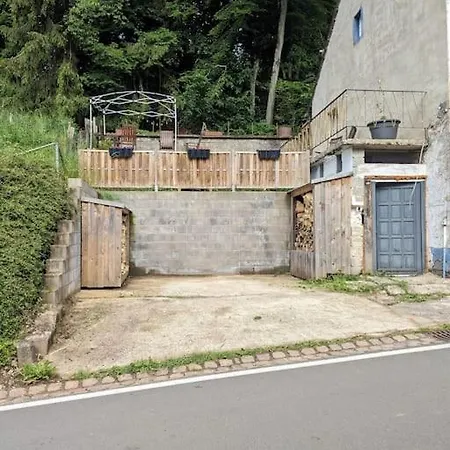 4 Persons In De Eifel