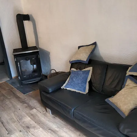 4 Persons In De Eifel