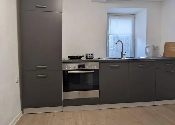 4 Persons In De Eifel