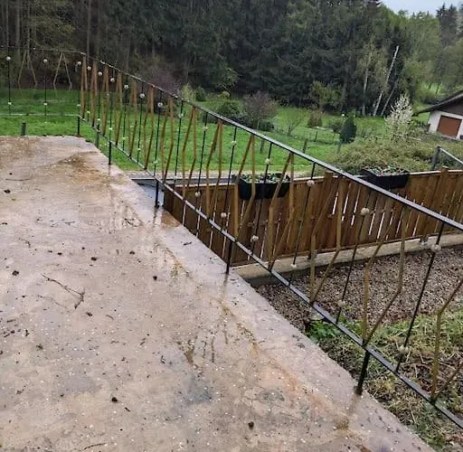 4 Persons In De Eifel